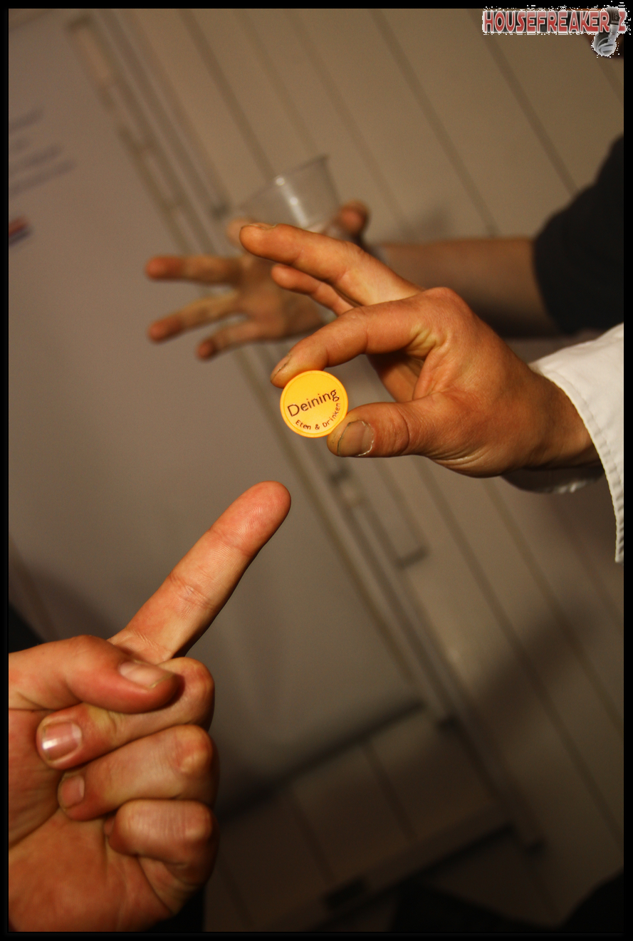 889x1321 pixels (1.051K)